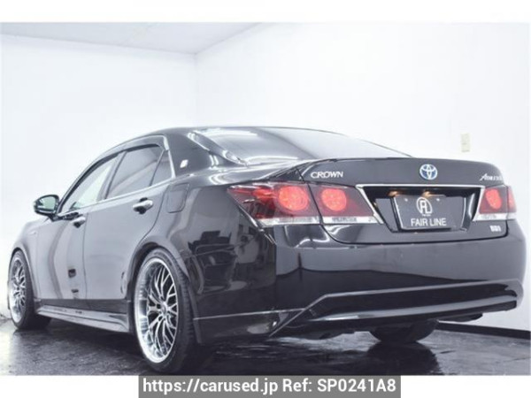 Used 2014 AT toyota crown-hybrid AWS210 Image[1]
