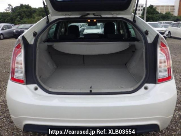 Used 2013 AT toyota prius ZVW30 Image[8]
