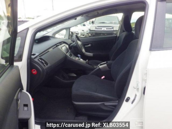 Used 2013 AT toyota prius ZVW30 Image[11]
