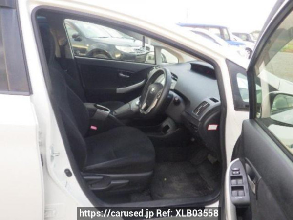 Used 2012 AT toyota prius ZVW30 Image[12]