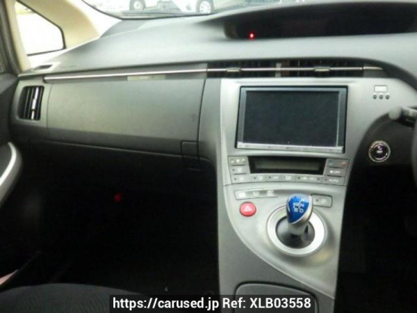 Used 2012 AT toyota prius ZVW30 Image[16]