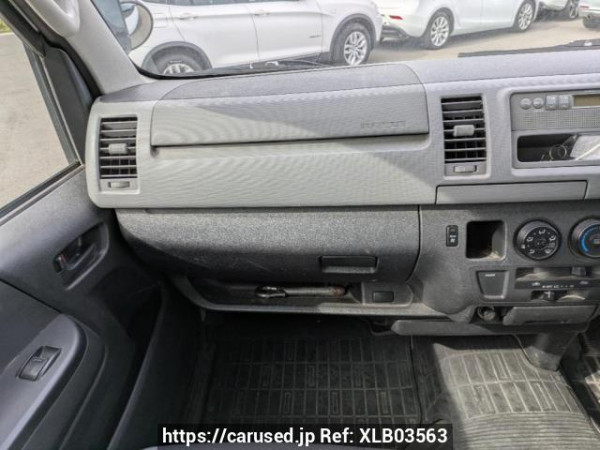 Used 2006 AT toyota hiace-van KDH205V Image[22]