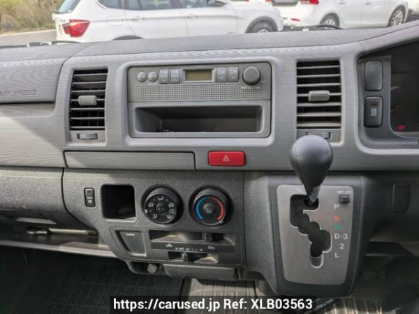 Used 2006 AT toyota hiace-van KDH205V Image[26]