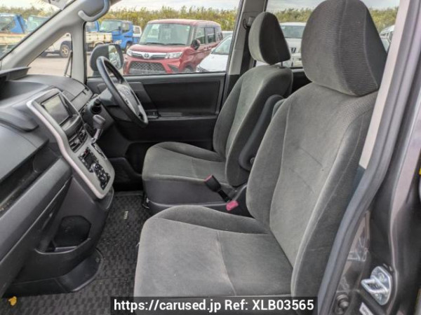 Used 2010 AT toyota noah ZRR75G Image[14]