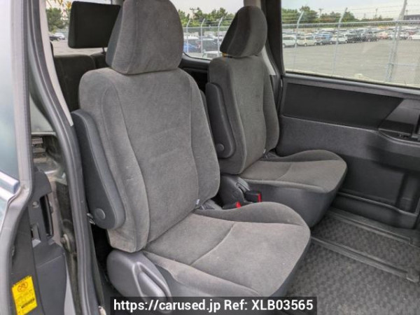 Used 2010 AT toyota noah ZRR75G Image[15]