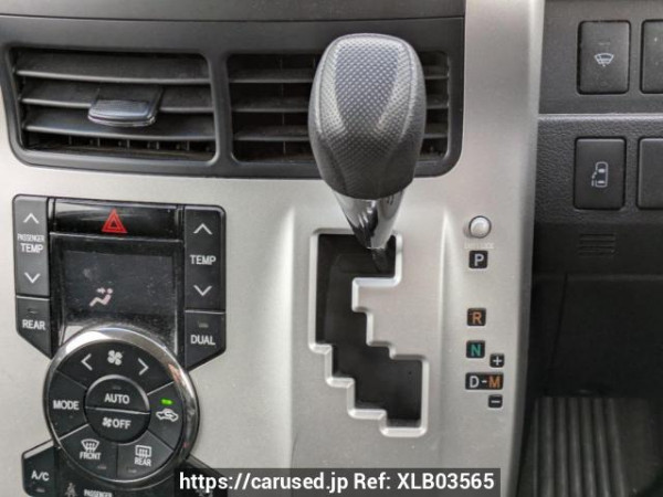 Used 2010 AT toyota noah ZRR75G Image[27]