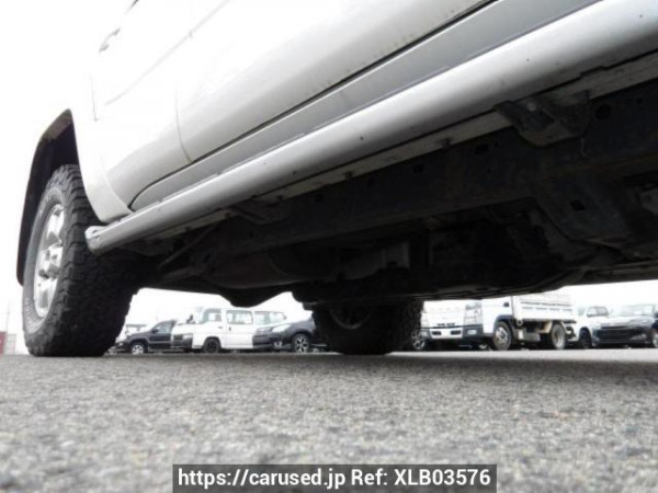 Used 2002 AT toyota hilux-surf RZN215W Image[36]