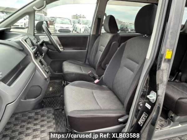 Used 2008 AT toyota noah ZRR70W Image[13]