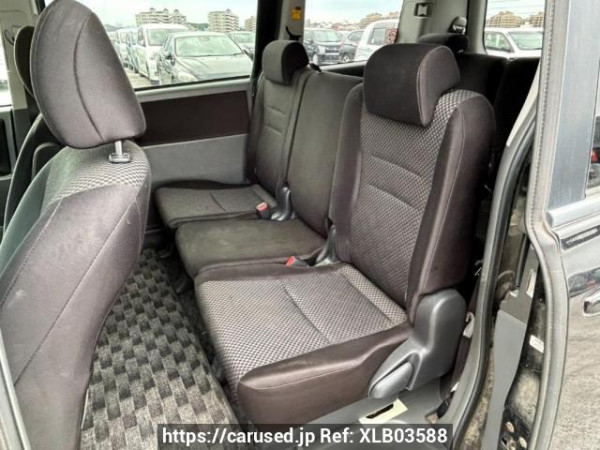 Used 2008 AT toyota noah ZRR70W Image[15]