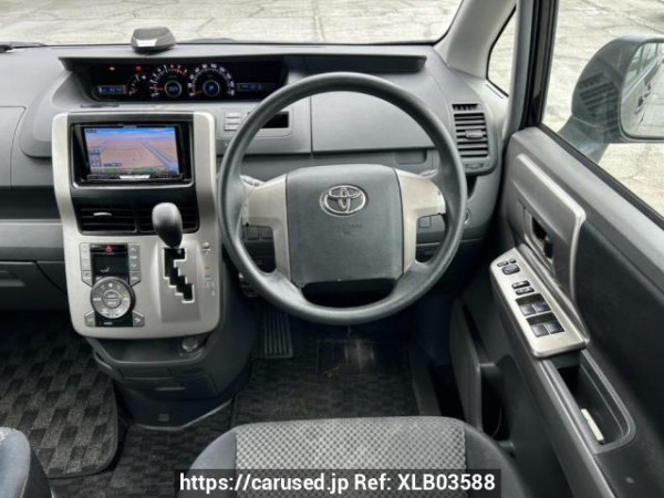 Used 2008 AT toyota noah ZRR70W Image[19]