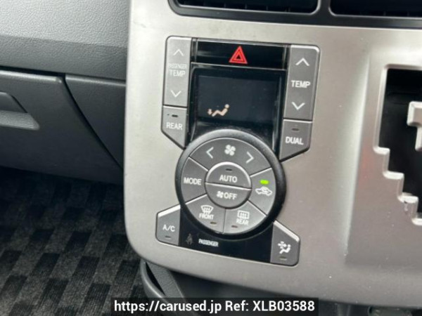 Used 2008 AT toyota noah ZRR70W Image[22]