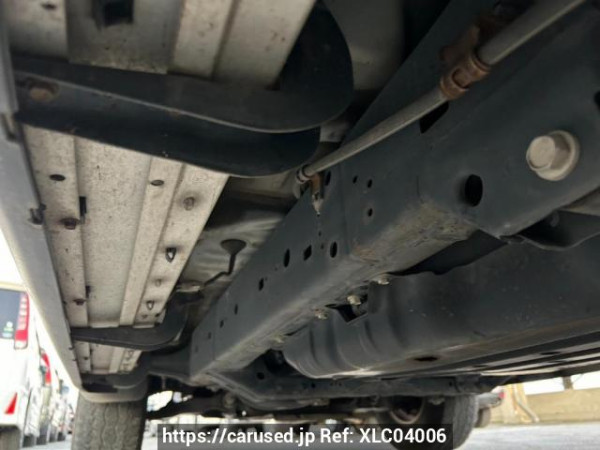 Used 2005 AT toyota hilux-surf TRN215W Image[36]