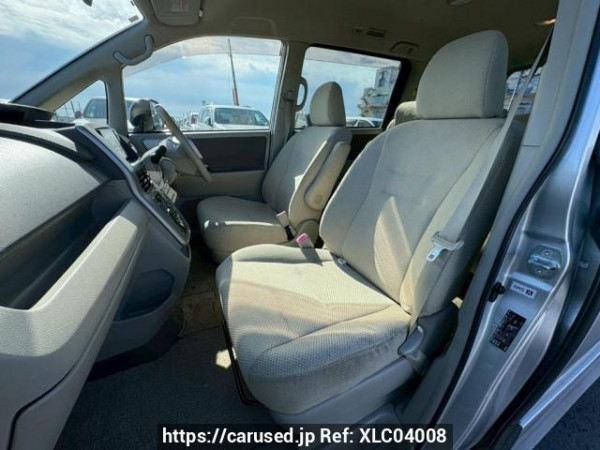 Used 2009 AT toyota noah ZRR70W Image[14]