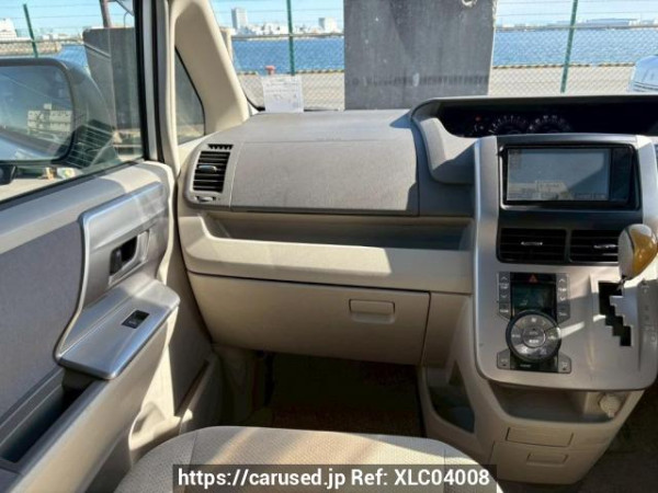 Used 2009 AT toyota noah ZRR70W Image[20]