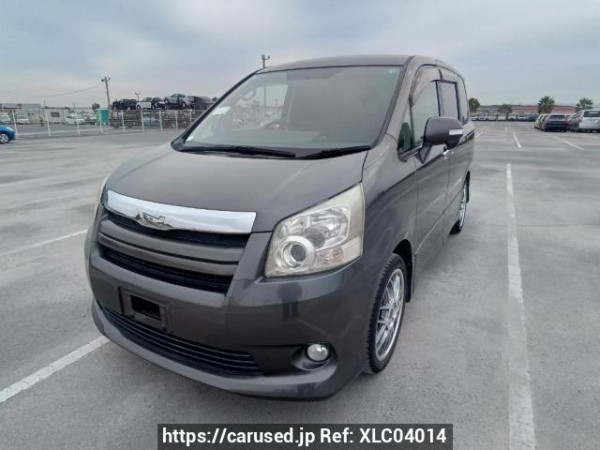 Used 2007 AT toyota noah ZRR70W Image[2]