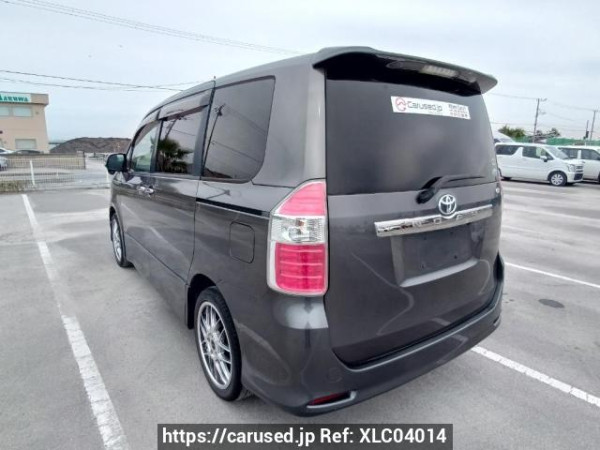Used 2007 AT toyota noah ZRR70W Image[4]