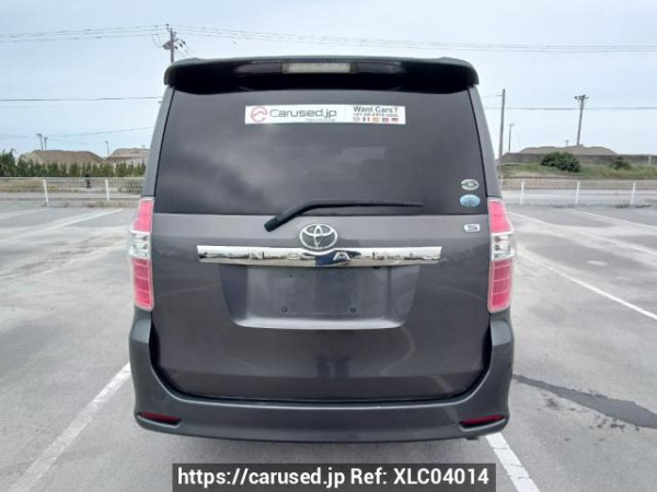 Used 2007 AT toyota noah ZRR70W Image[5]