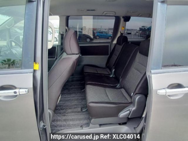 Used 2007 AT toyota noah ZRR70W Image[17]