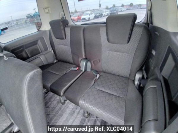 Used 2007 AT toyota noah ZRR70W Image[18]