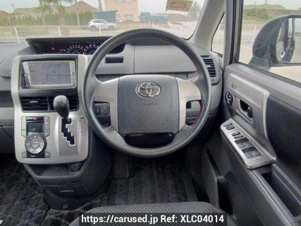 Used 2007 AT toyota noah ZRR70W Image[21]