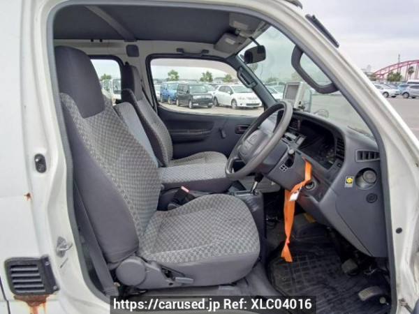 Used 2000 AT toyota regiusace-van RZH112V Image[13]