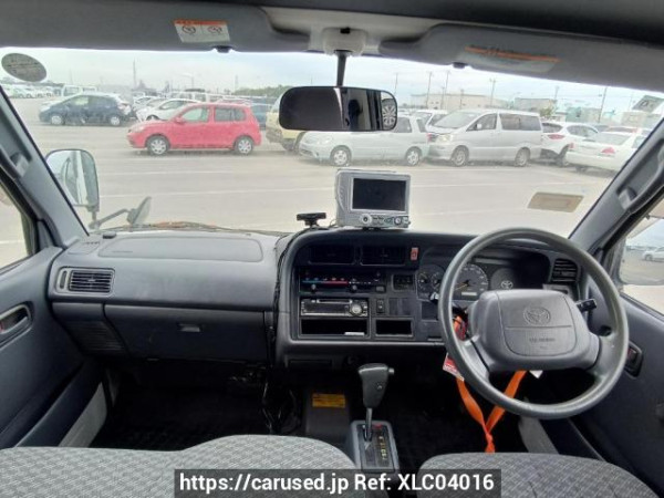 Used 2000 AT toyota regiusace-van RZH112V Image[18]