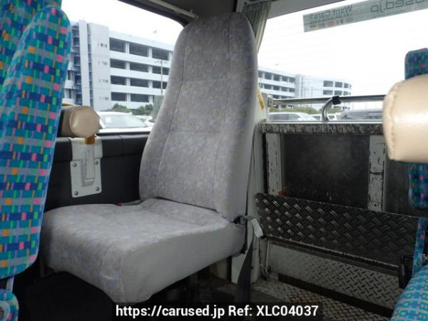 Used 2004 AT nissan caravan-bus DWMGE25 Image[16]