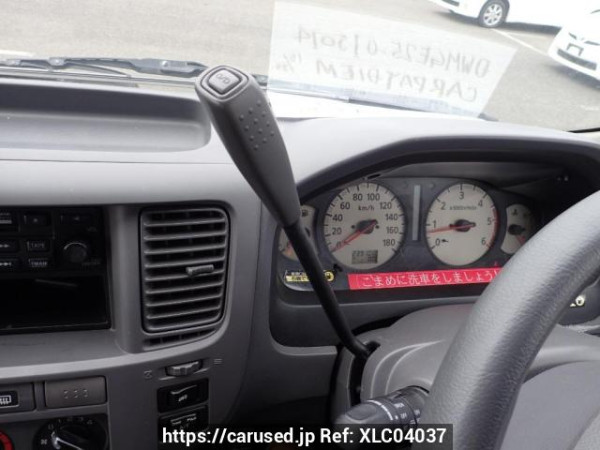 Used 2004 AT nissan caravan-bus DWMGE25 Image[20]