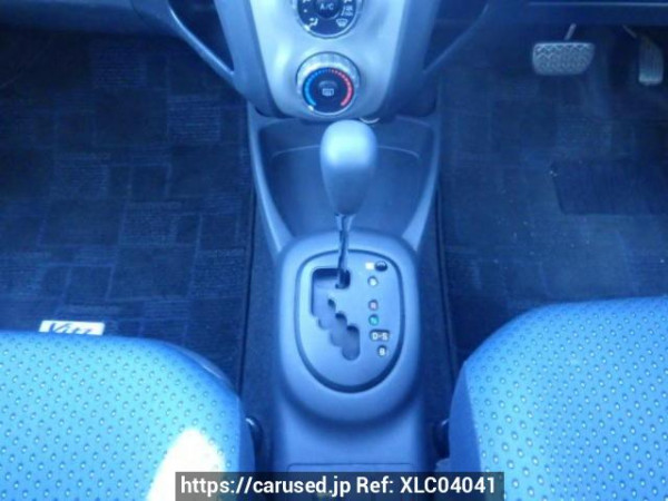 Used 2005 AT toyota vitz KSP90 Image[19]