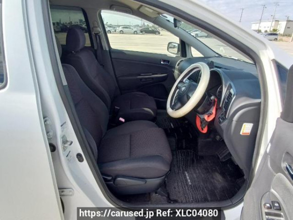 Used 2004 AT toyota wish ZNE14G Image[13]