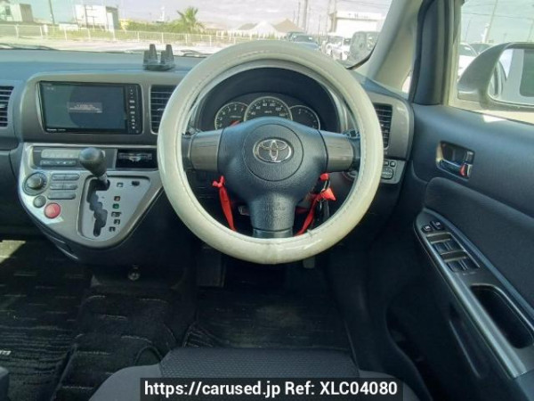 Used 2004 AT toyota wish ZNE14G Image[21]