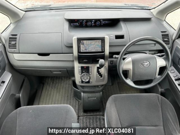 Used 2008 AT toyota noah ZRR70G Image[18]