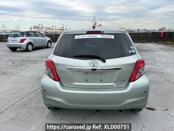 Used 2011 AT toyota vitz NSP130 Image[5]