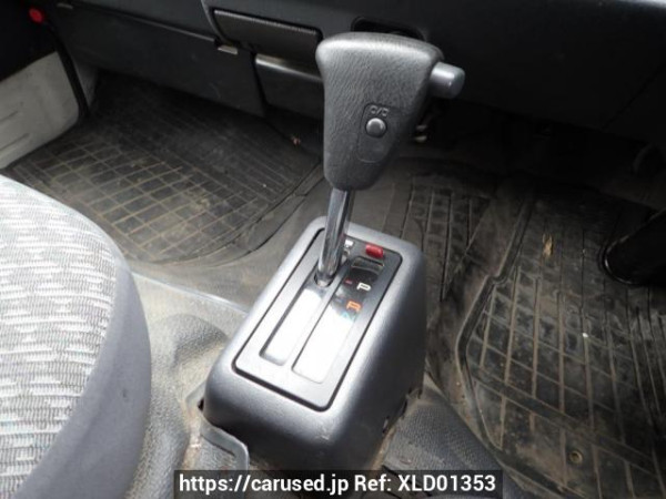 Used 2002 AT toyota hiace-van RZH102V Image[15]