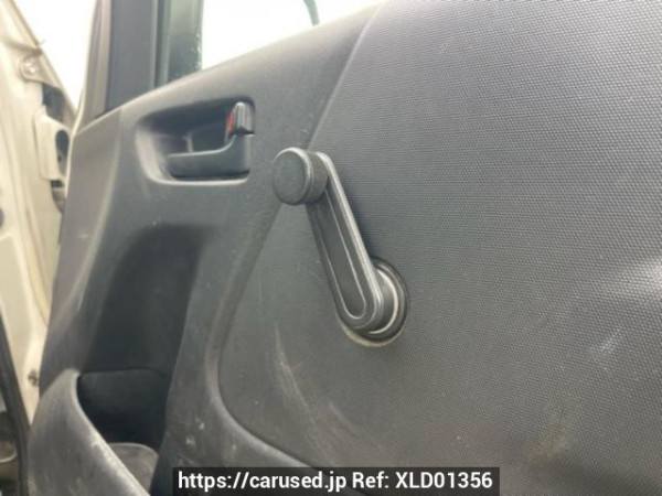 Used 2006 AT toyota hiace-van KDH205V Image[16]