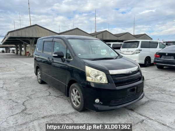 Used 2007 AT toyota noah ZRR70W Image[0]