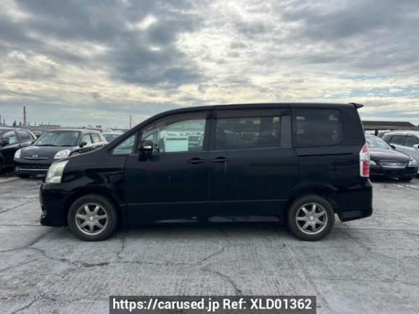 Used 2007 AT toyota noah ZRR70W Image[3]