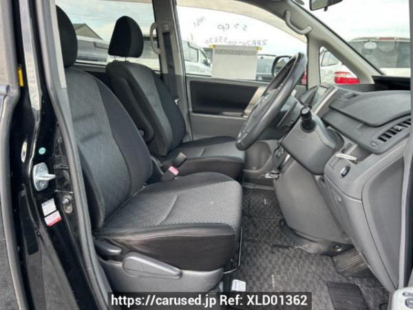 Used 2007 AT toyota noah ZRR70W Image[13]