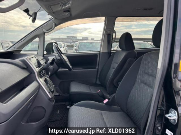 Used 2007 AT toyota noah ZRR70W Image[14]