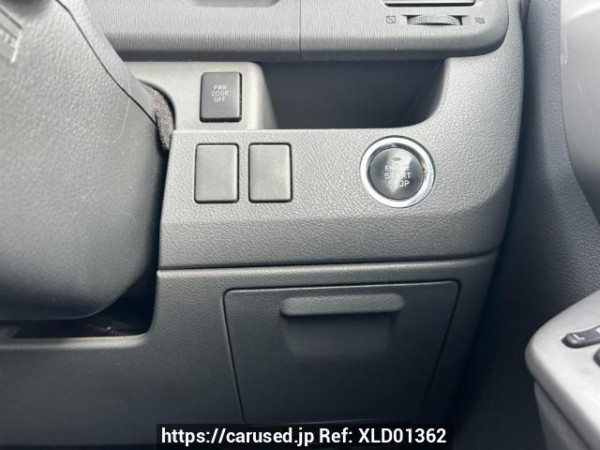 Used 2007 AT toyota noah ZRR70W Image[23]