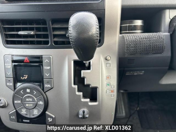Used 2007 AT toyota noah ZRR70W Image[28]