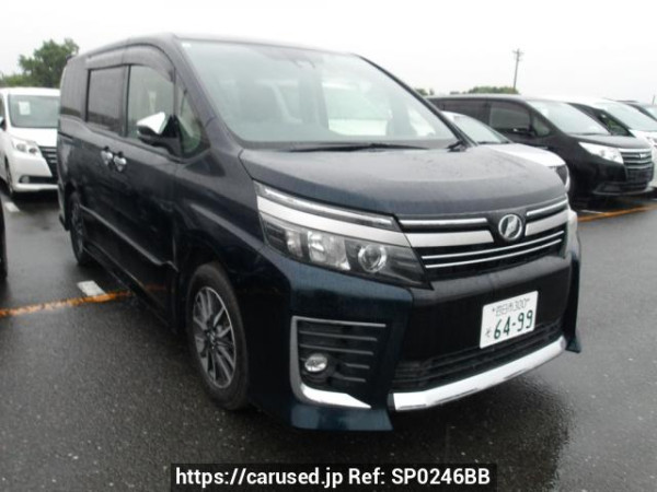 Used 2017 AT toyota voxy ZRR80W Image[0]