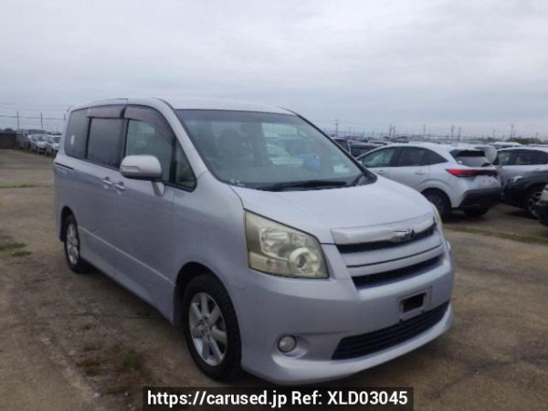 Used 2009 AT toyota noah ZRR70W Image[0]