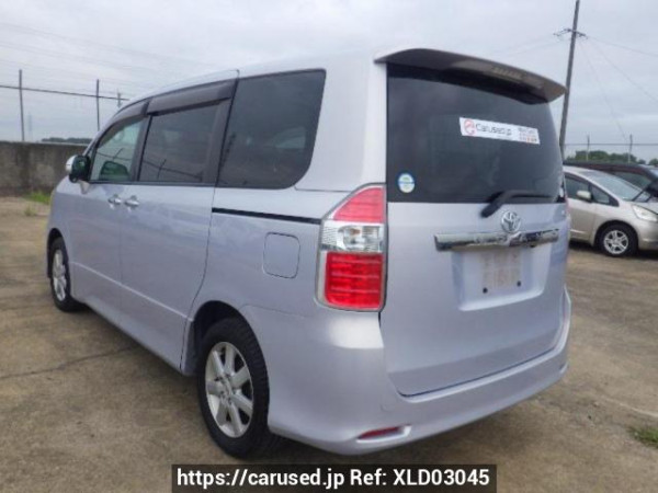 Used 2009 AT toyota noah ZRR70W Image[4]