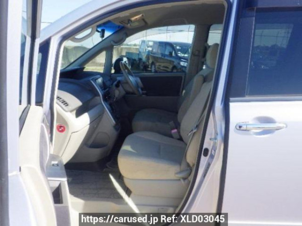 Used 2009 AT toyota noah ZRR70W Image[12]