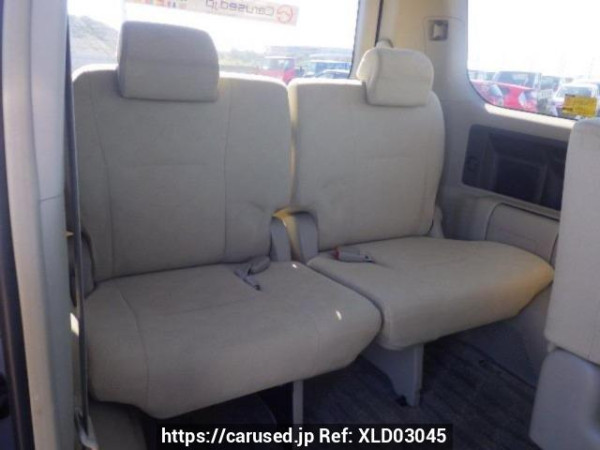 Used 2009 AT toyota noah ZRR70W Image[15]