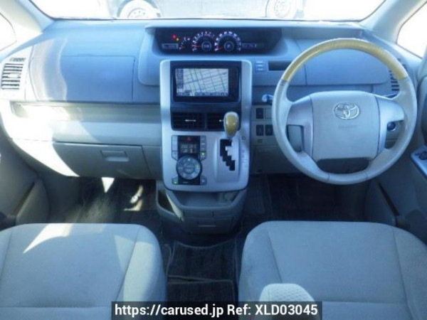Used 2009 AT toyota noah ZRR70W Image[17]