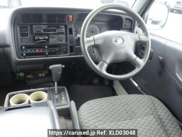 Used 2000 AT toyota hiace-wagon RZH111G Image[18]