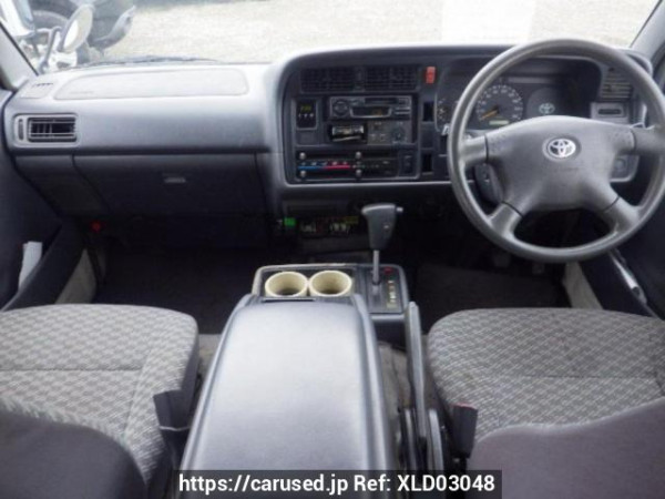 Used 2000 AT toyota hiace-wagon RZH111G Image[19]