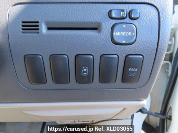 Used 2004 AT toyota alphard ANH10W Image[27]